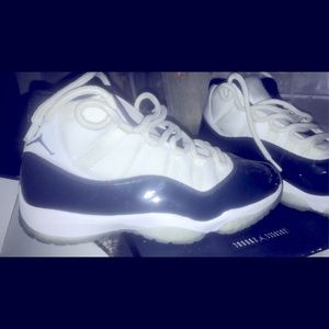 Win like 82s size 9.5 recently bought authentic